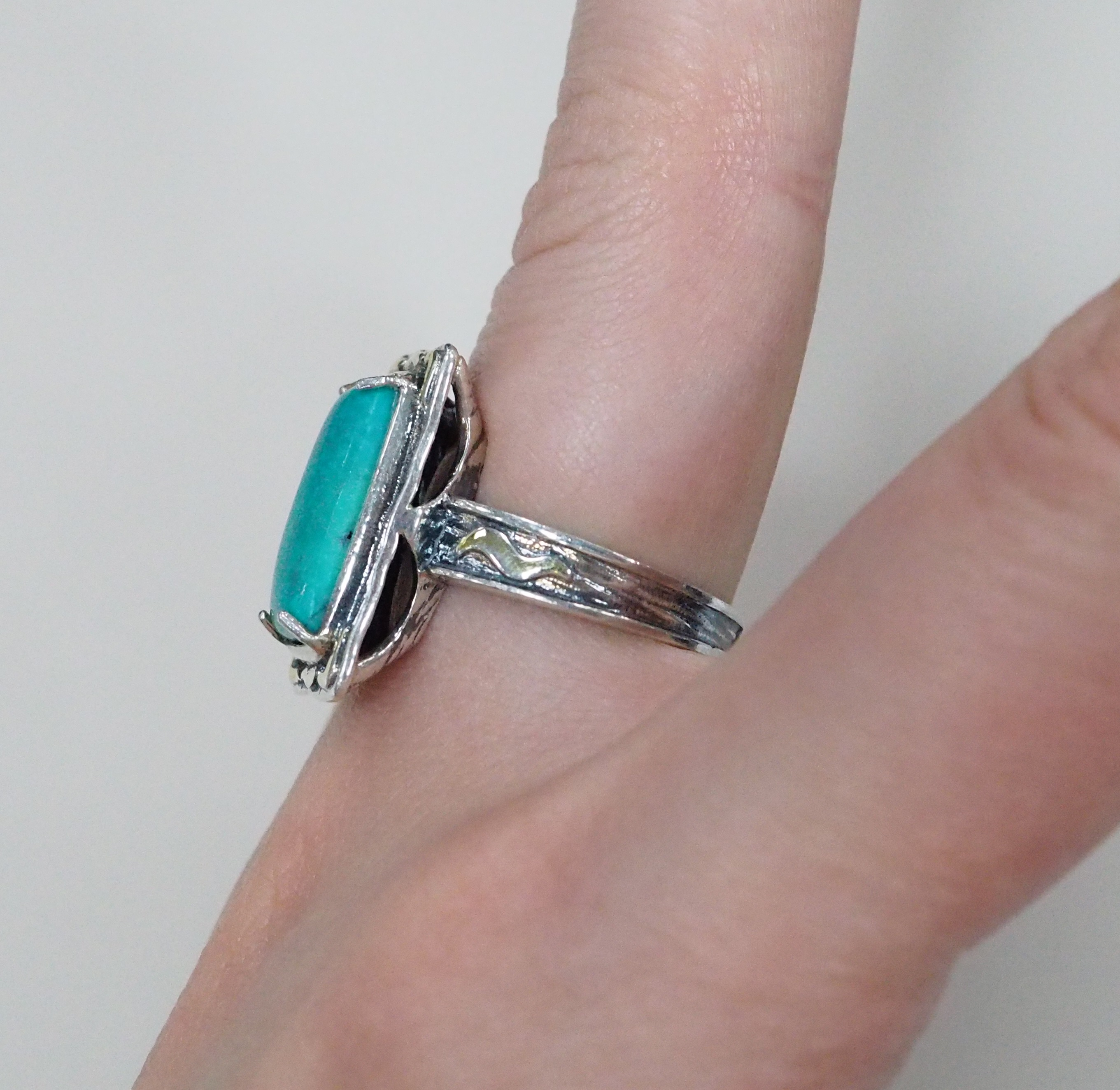 Серебряное кольцо с бирюзой